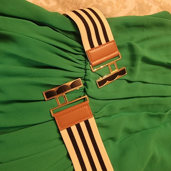 Cute Spring dress - Picture 3 of 6